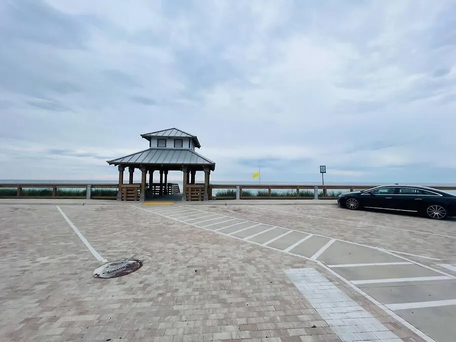Tommy Bahama 1 Bedroom-walk To Restaurants ,pool-3mi Beach! Destin