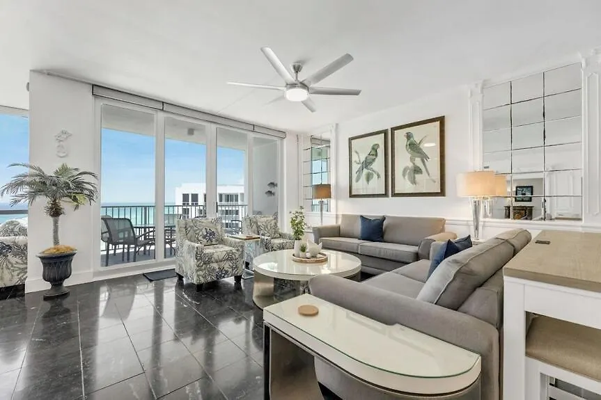 Shoreline Towers 1122 Apartment *