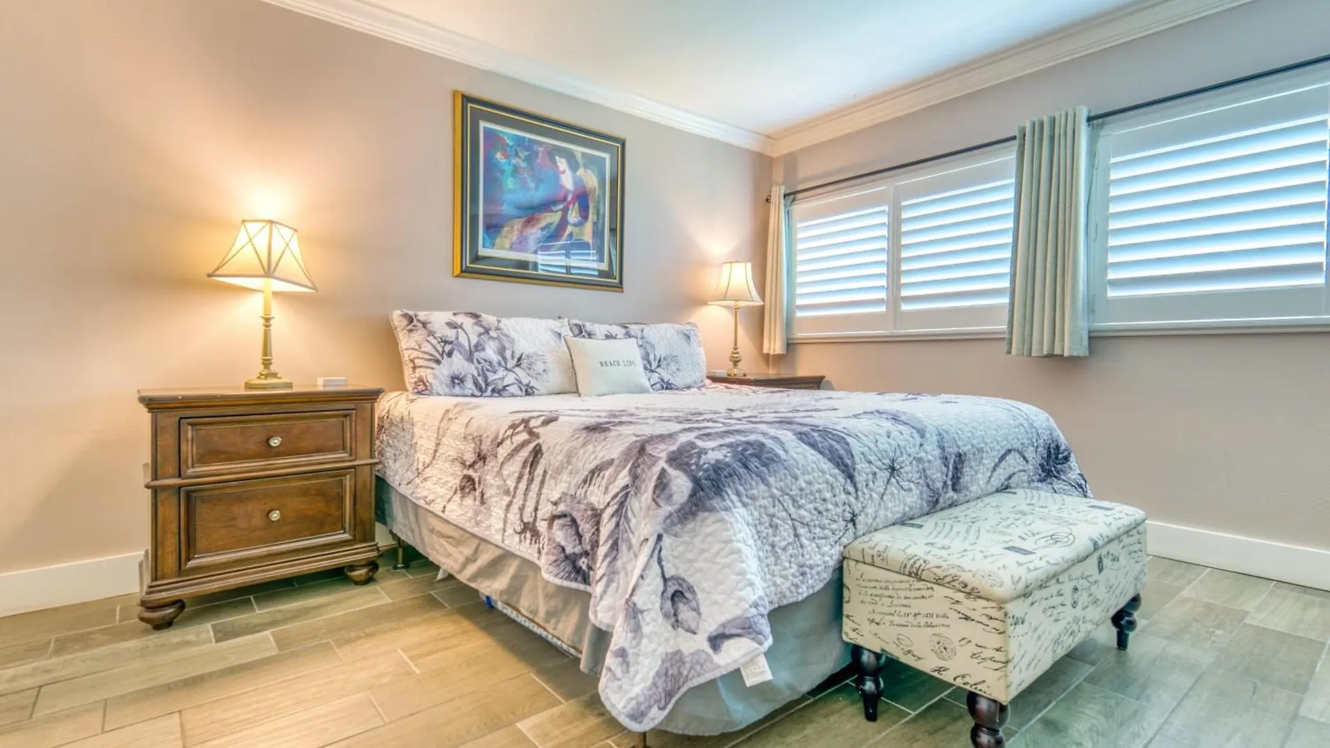 House B101 - Beachfront With Pool, Wifi, & Service Apartment Destin