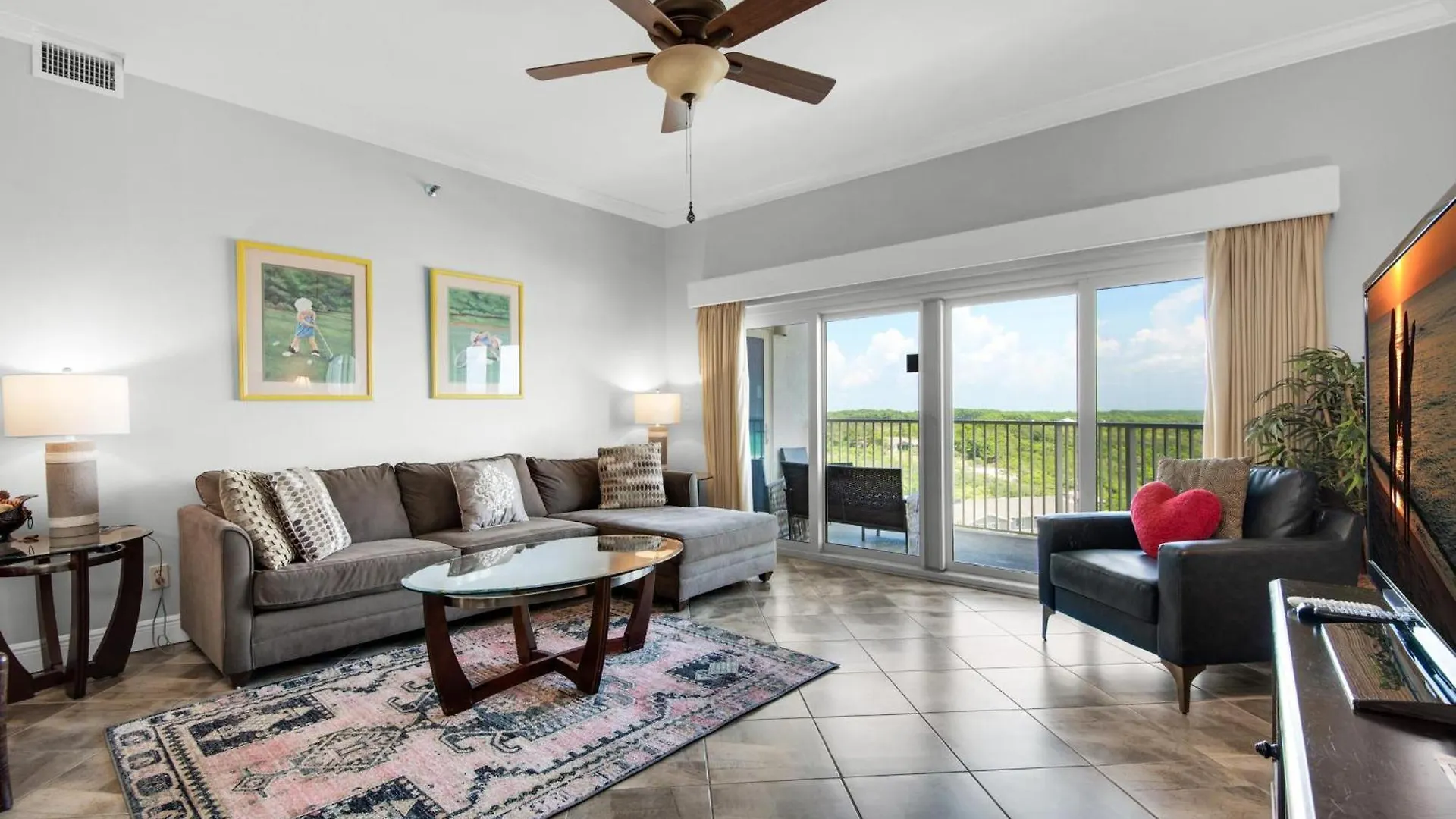 Holiday home Tops'l Manor C-804