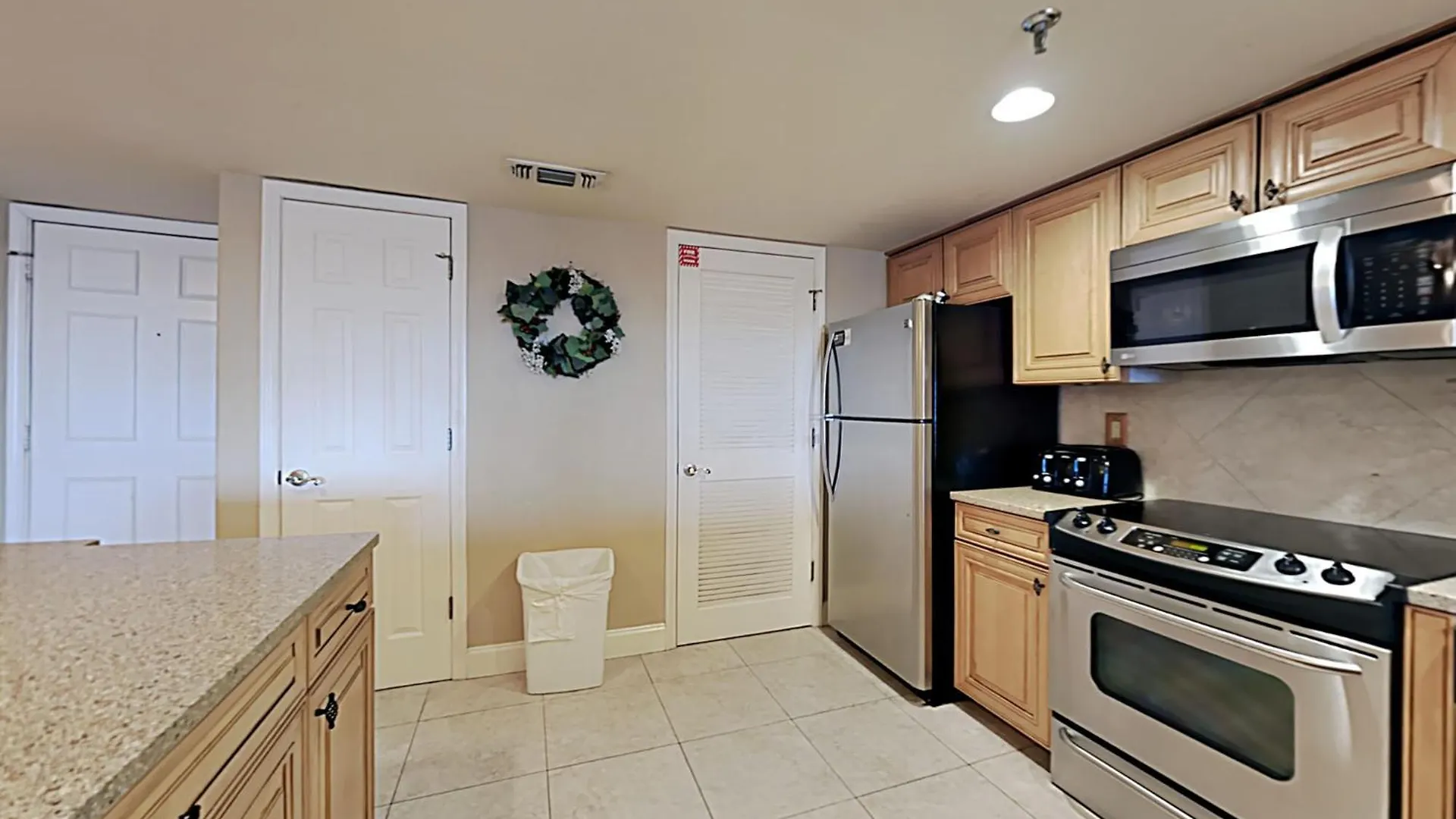 Beautiful In With Outdoor Swimming Pool And 2 Bedrooms Destin