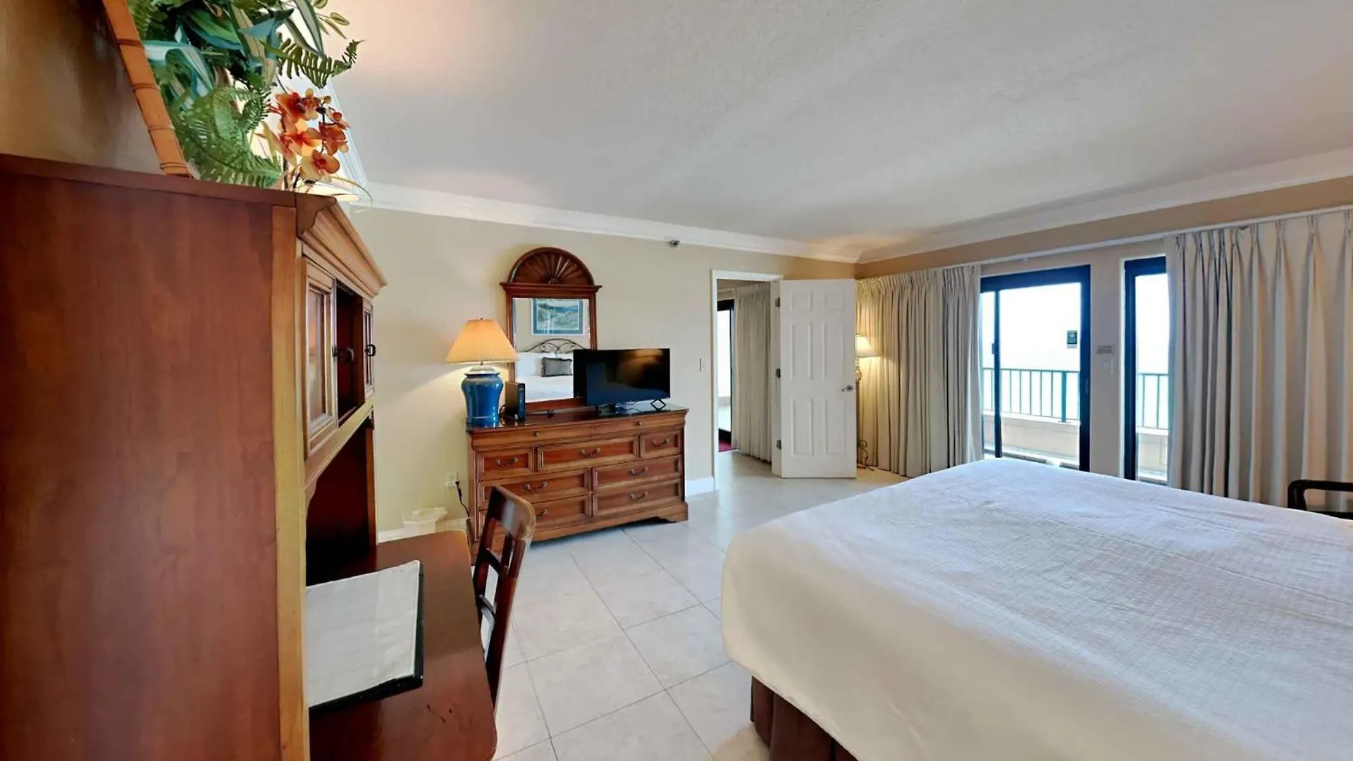 Beautiful In With Outdoor Swimming Pool And 2 Bedrooms Destin