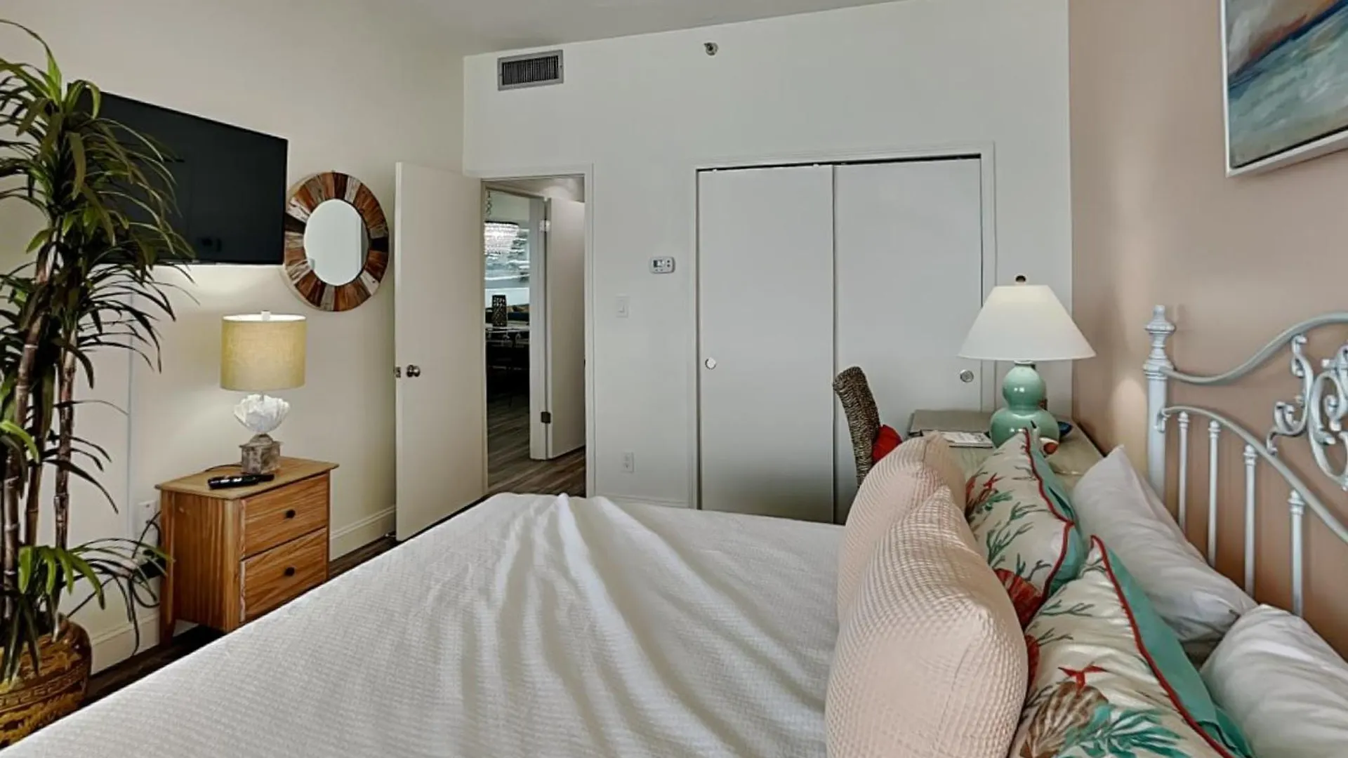 Surfside 1610 Apartment