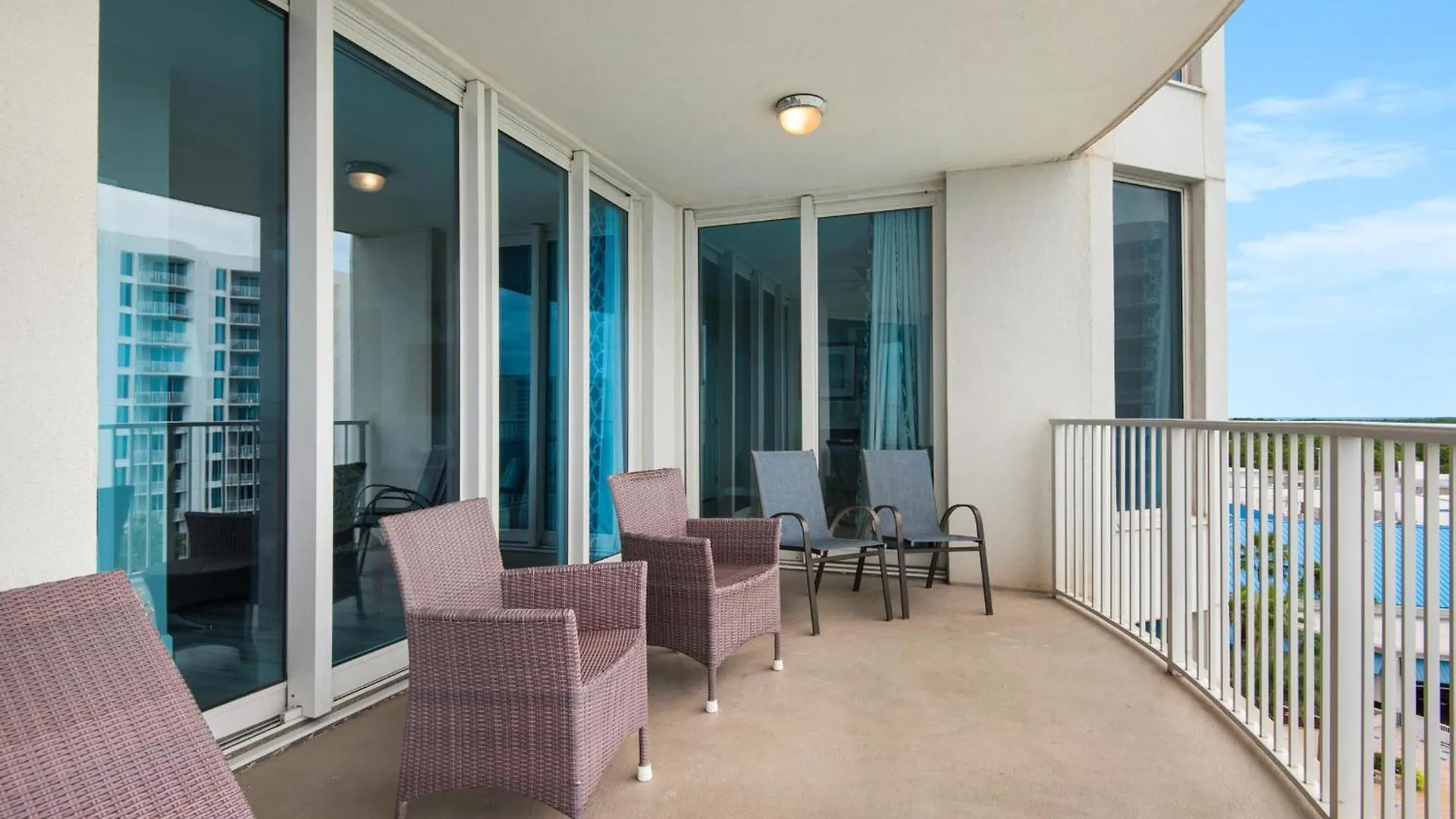 Palms #2715 Full 2 Bedroom * Destin