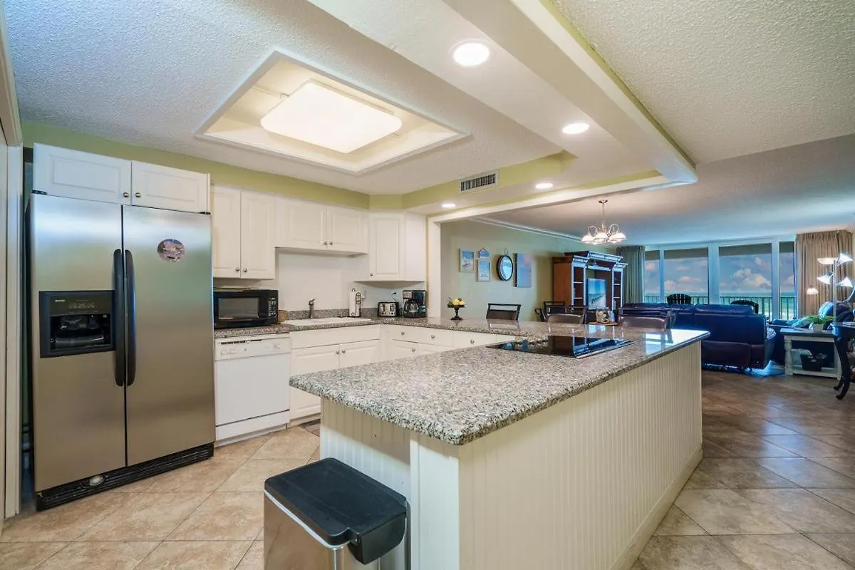Shoreline Towers Unit 1043 Holiday home *