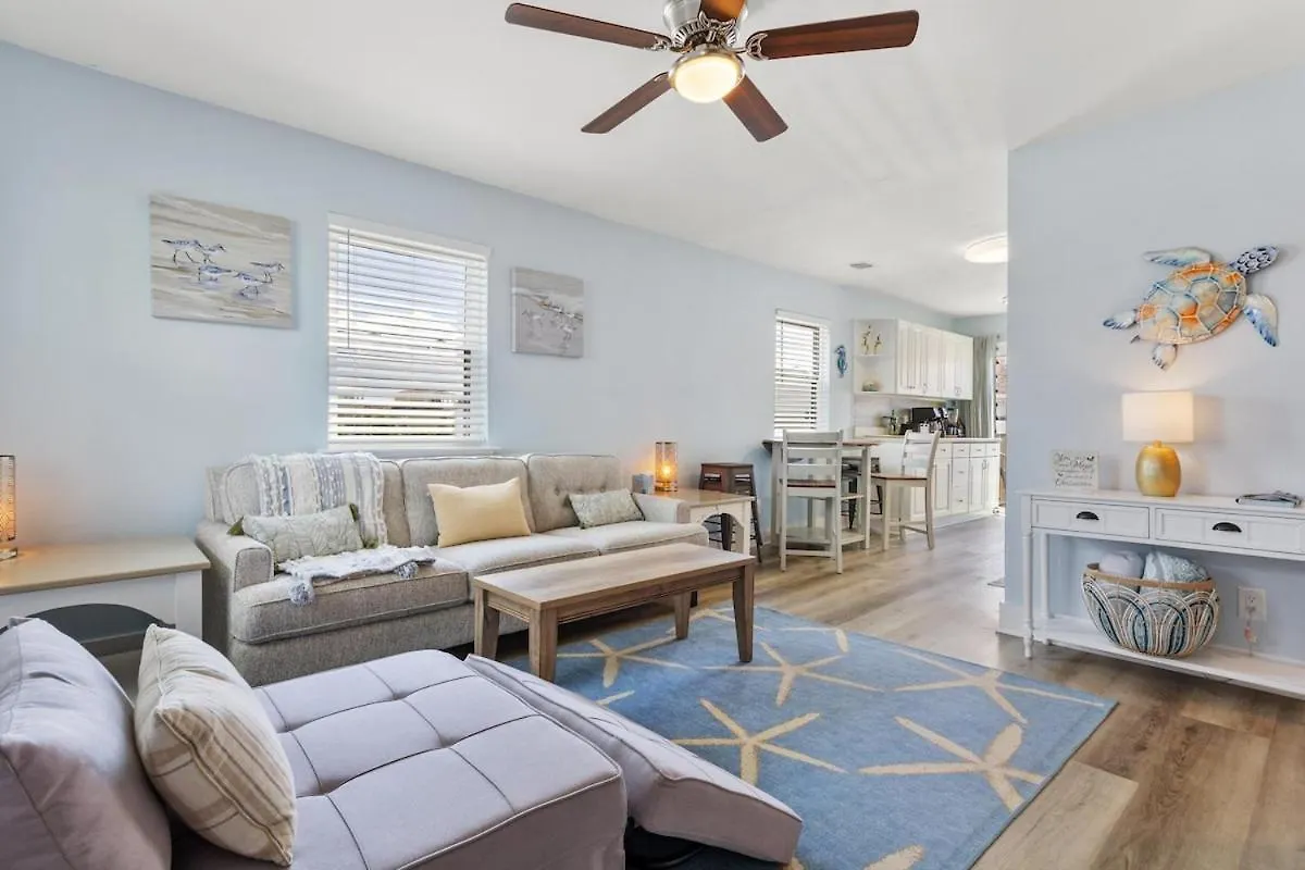 Secluded 2br-2ba - 5 Minute Walk To The Gulf Destin