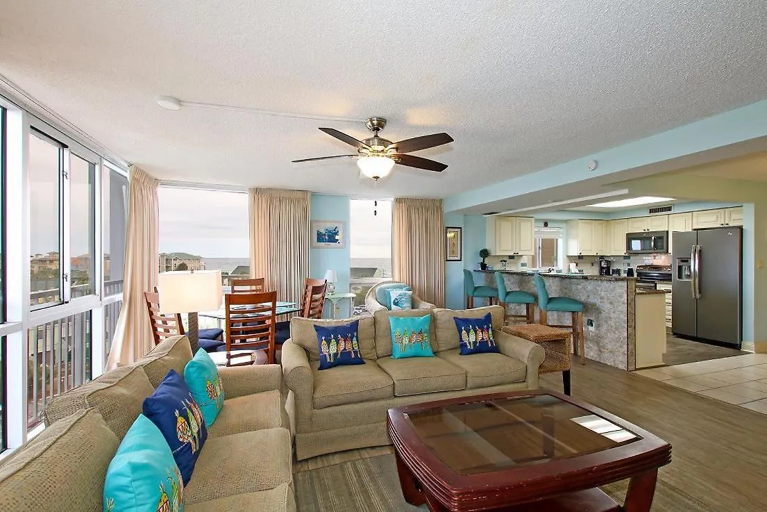 3061 - Cozy Three Bedroom Vacation *