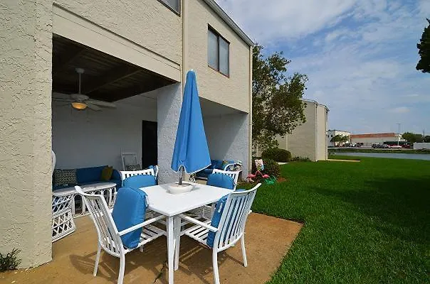 4-10 Shoreline Towers- Free Setup Holiday home