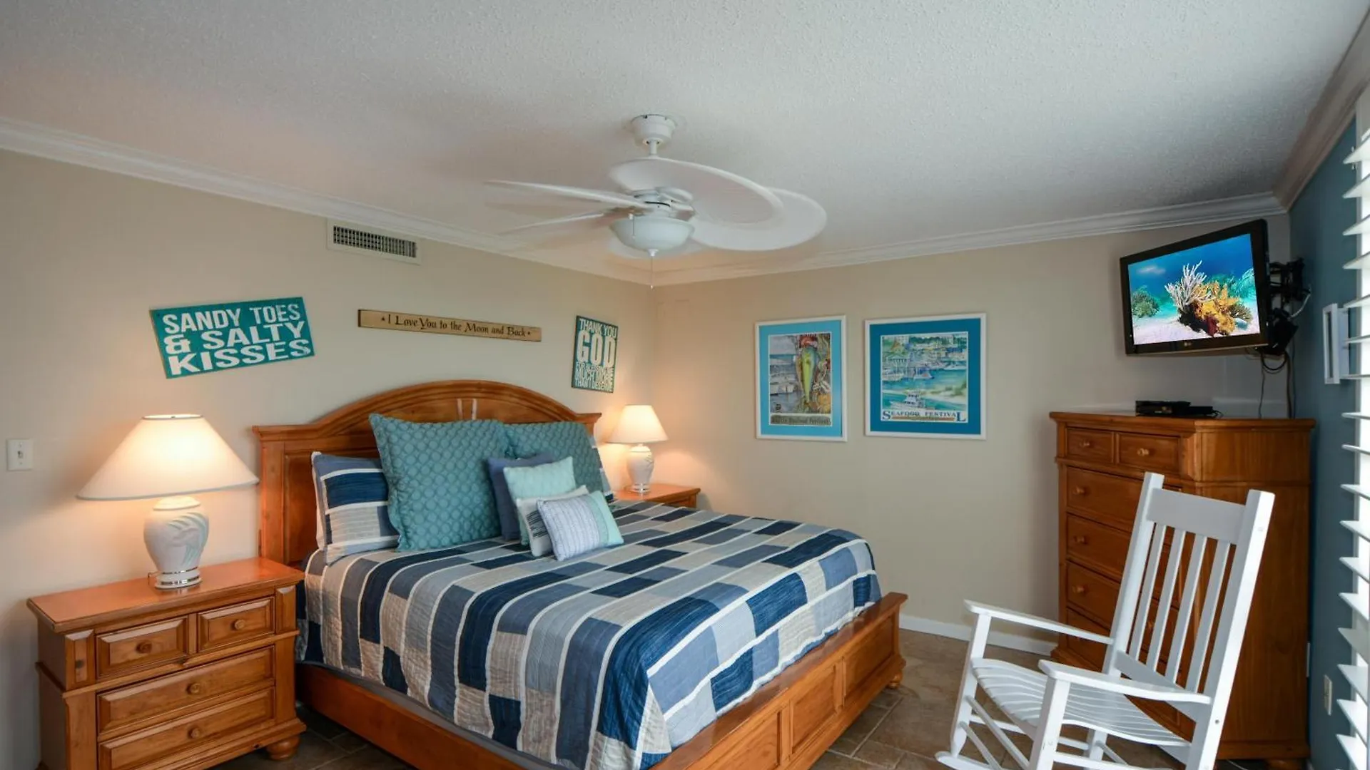 3096-spacious Vacation Holiday home