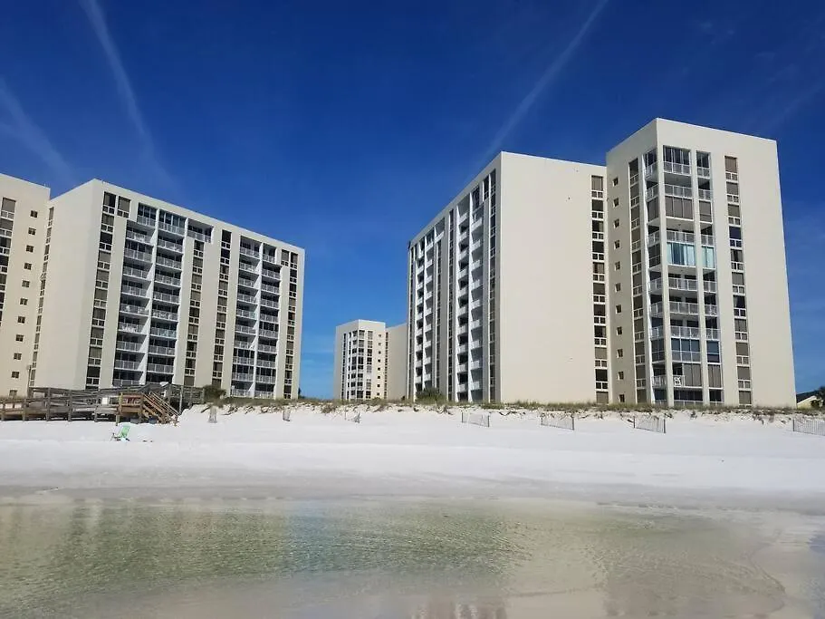 Charming Townhome Shoreline Towers Short Walk To The And Pool
