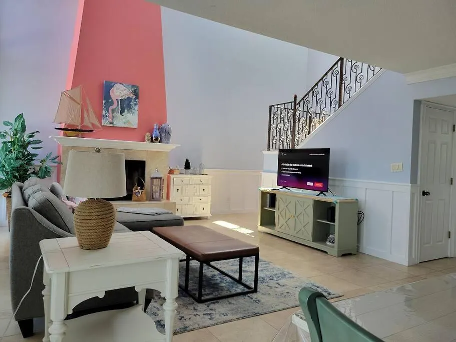 Charming Townhome Shoreline Towers Short Walk To The And Pool Holiday home *