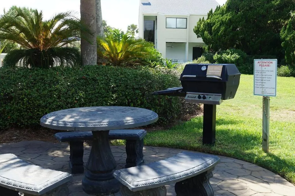 Charming Townhome Shoreline Towers Short Walk To The And Pool Holiday home Destin