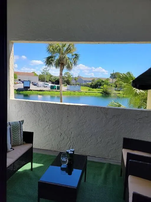 Holiday home Charming Townhome Shoreline Towers Short Walk To The And Pool Destin