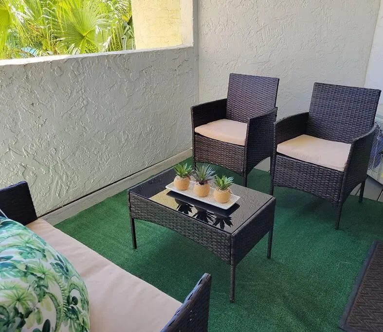 Charming Townhome Shoreline Towers Short Walk To The And Pool Holiday home