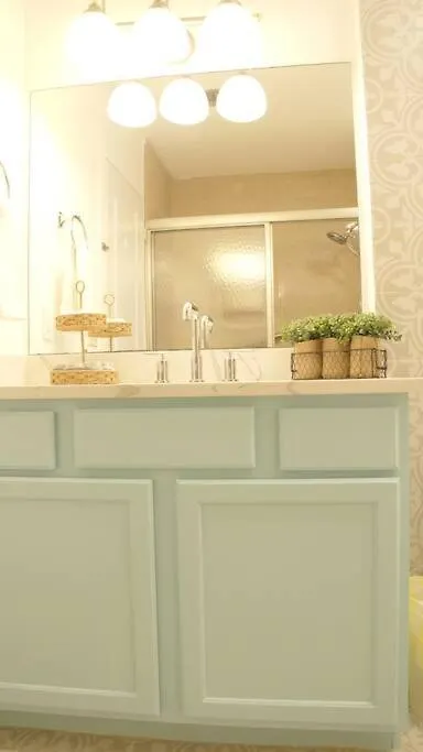 Charming Townhome Shoreline Towers Short Walk To The And Pool