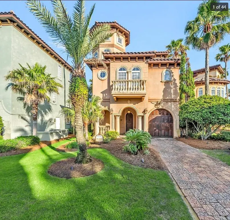 St Tropez Sleeps 12 Near Access Destin