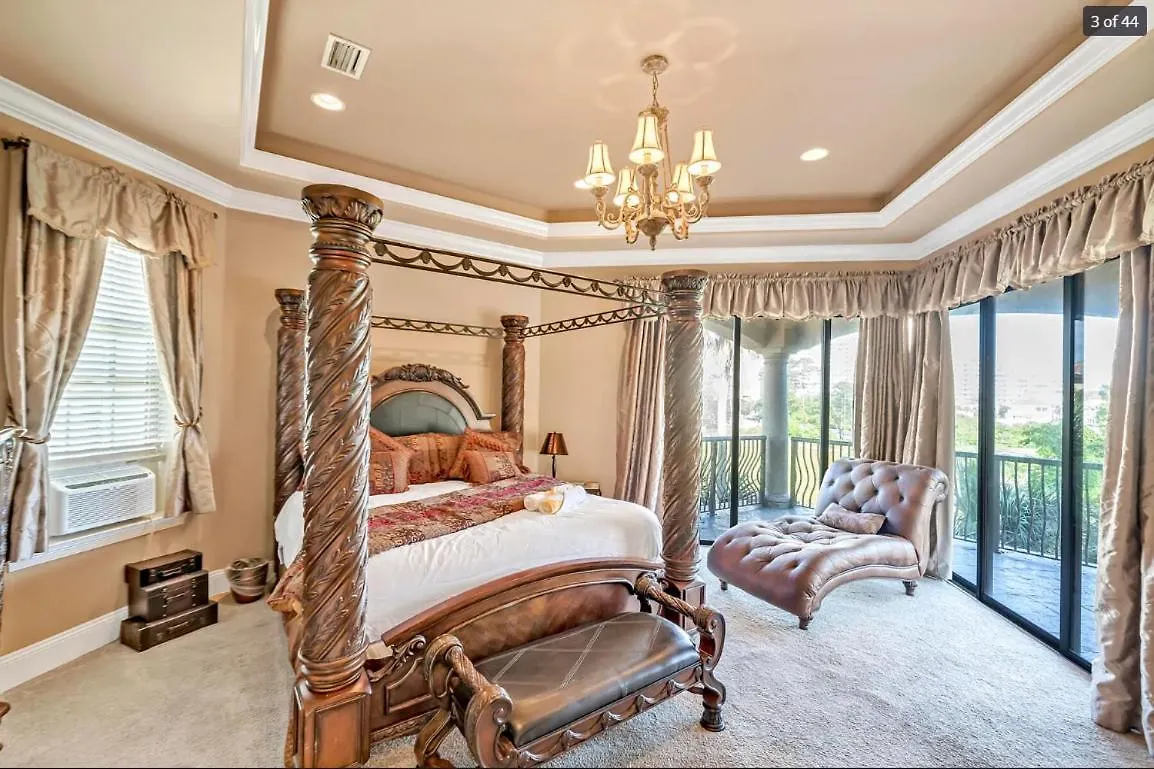 St Tropez Sleeps 12 Near Access * Destin