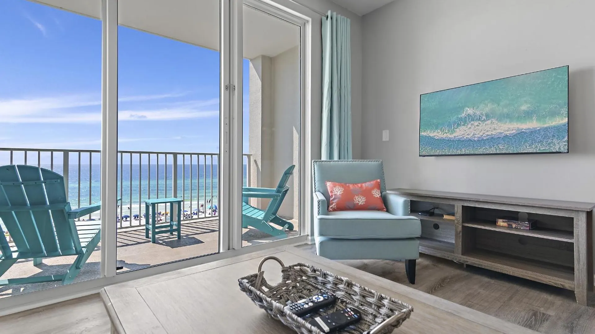 Newly Remodeled Beachfront In Miramar