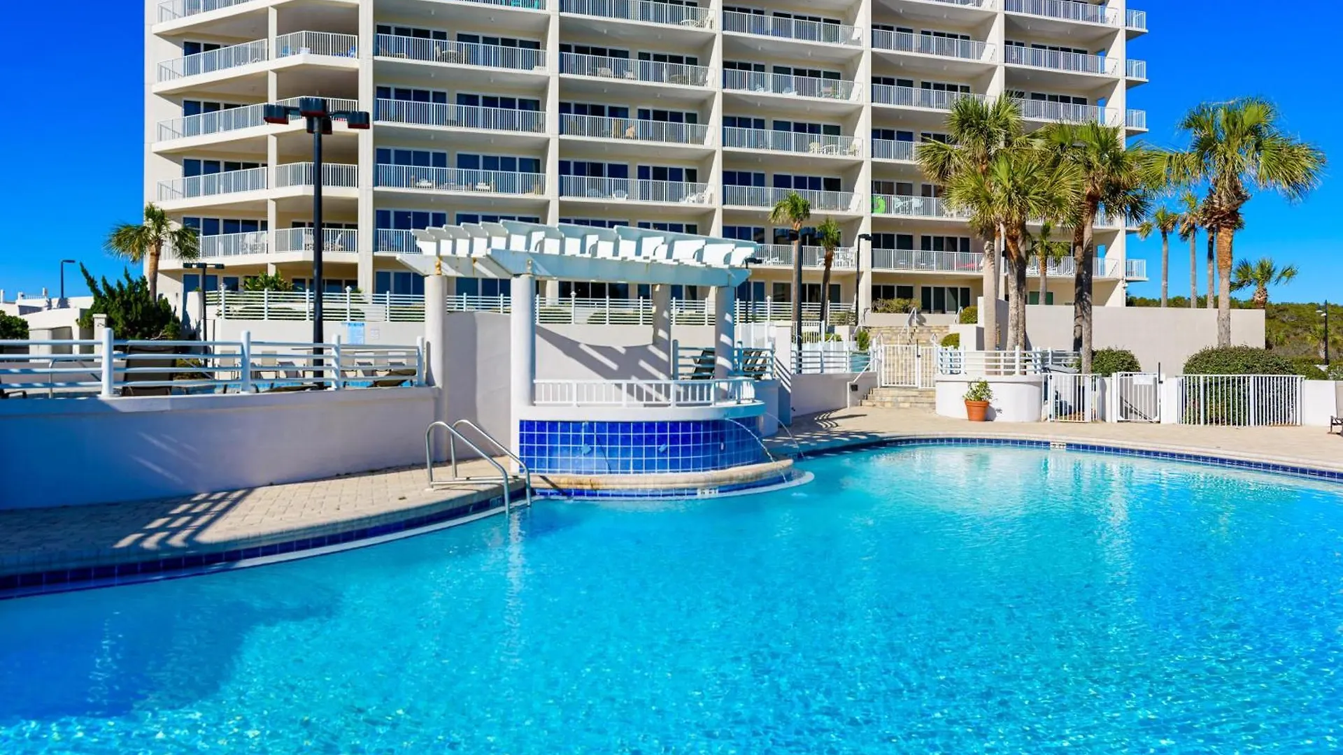 Holiday home Tides 103