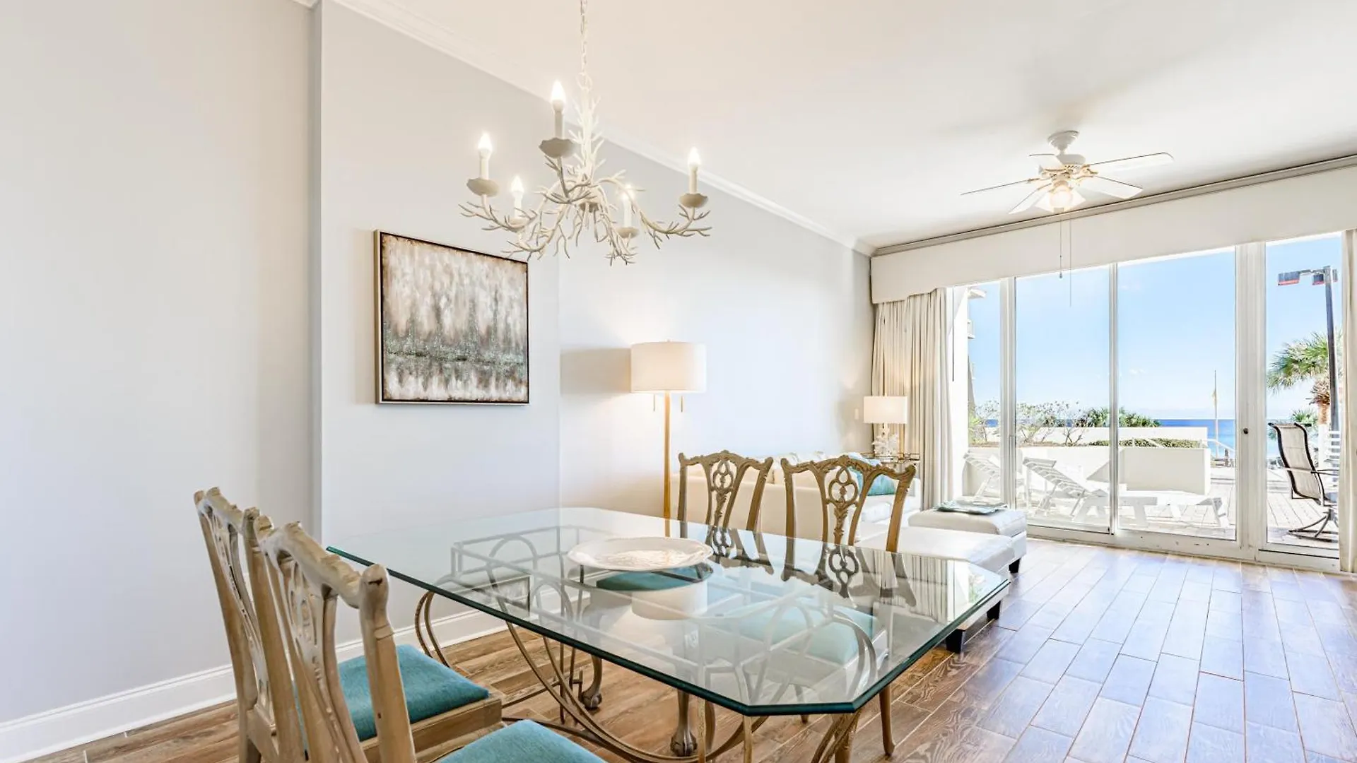 Holiday home Tides 103
