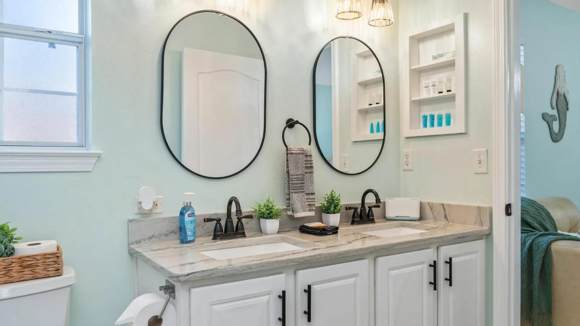 Beautiful Pet Friendly Home! New Tropical Pool, Opt Golf Cart And Pool Heat, Minutes To * Destin
