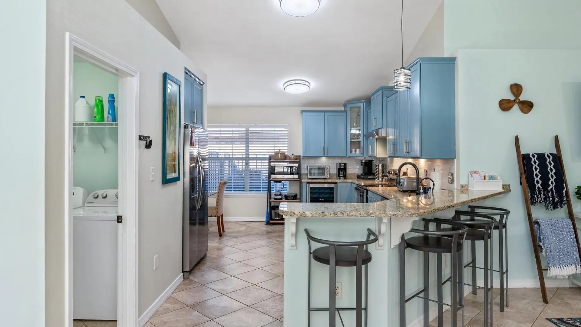 Beautiful Pet Friendly Home! New Tropical Pool, Opt Golf Cart And Pool Heat, Minutes To Holiday home Destin