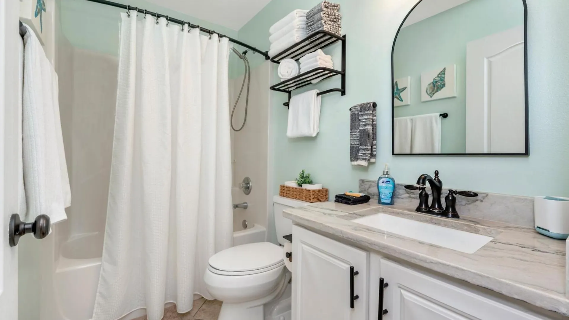 Holiday home Beautiful Pet Friendly Home! New Tropical Pool, Opt Golf Cart And Pool Heat, Minutes To *