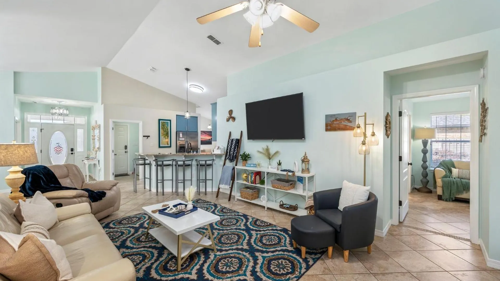 Beautiful Pet Friendly Home! New Tropical Pool, Opt Golf Cart And Pool Heat, Minutes To Holiday home