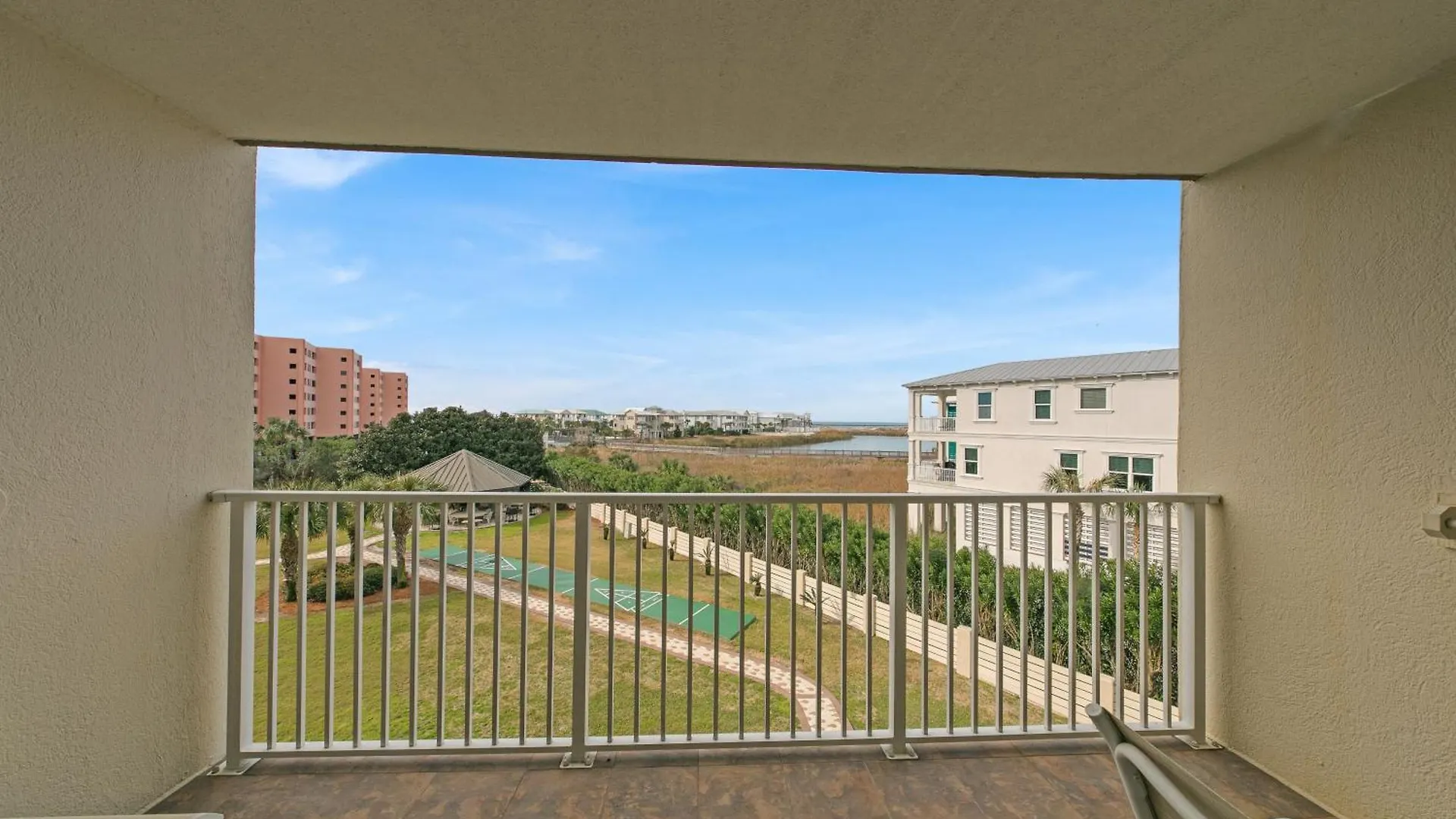 Holiday home Islander 318, Updated 2 Bedroom 2 Bath, Free Service Destin