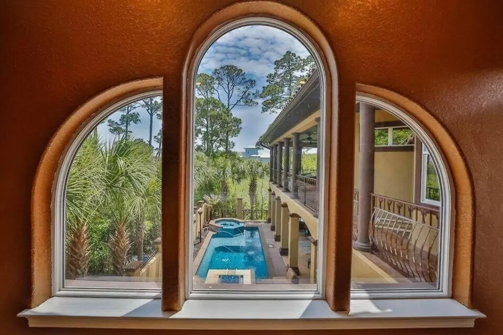 Holiday home 5 Bedroom Private Pool Jacuzzi Golf Cart 3 Min To