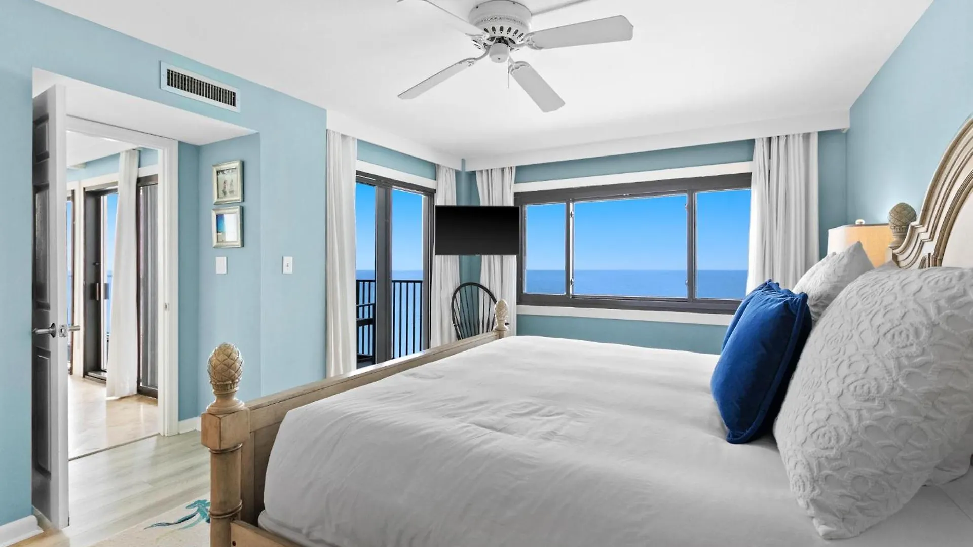 Emerald Towers 1101 Holiday home