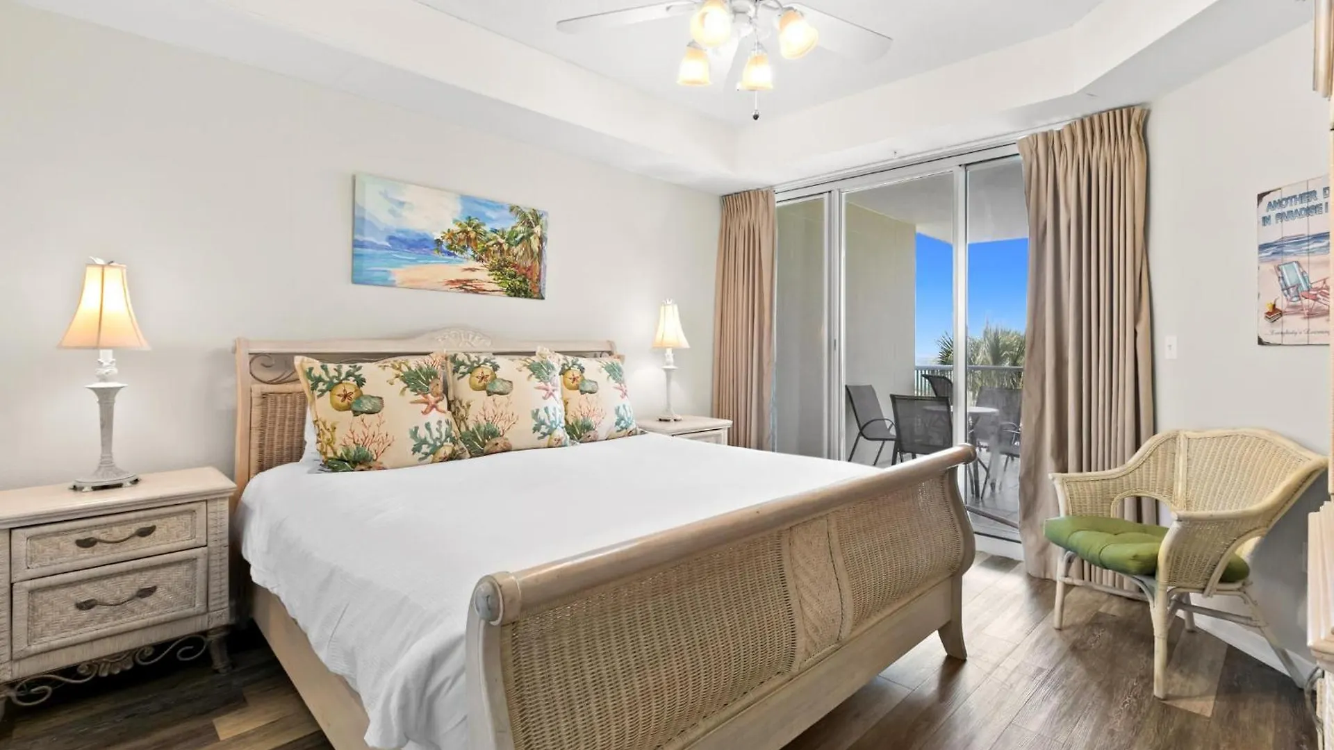 The Crescent 207