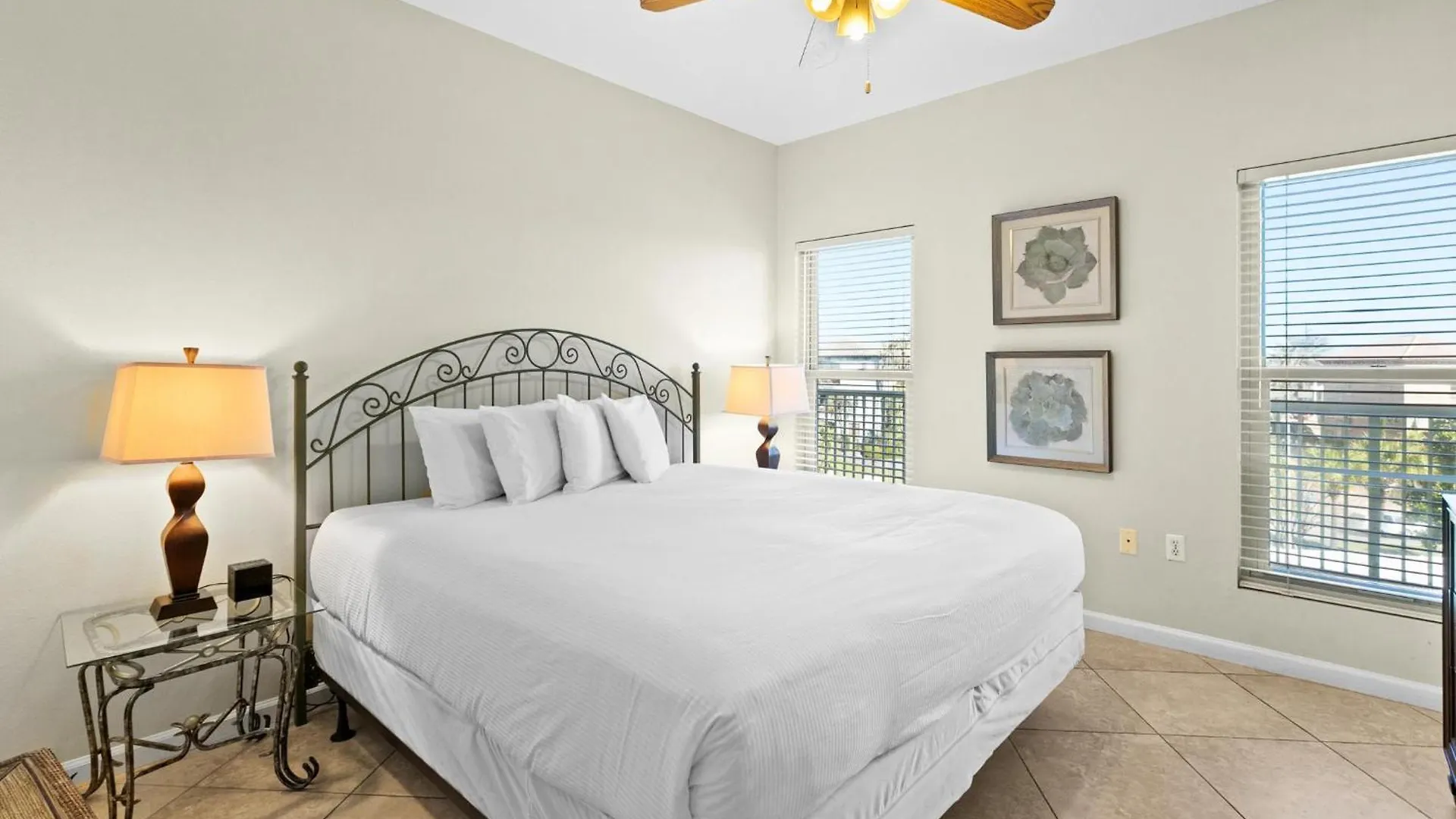 The Crescent 313 Holiday home