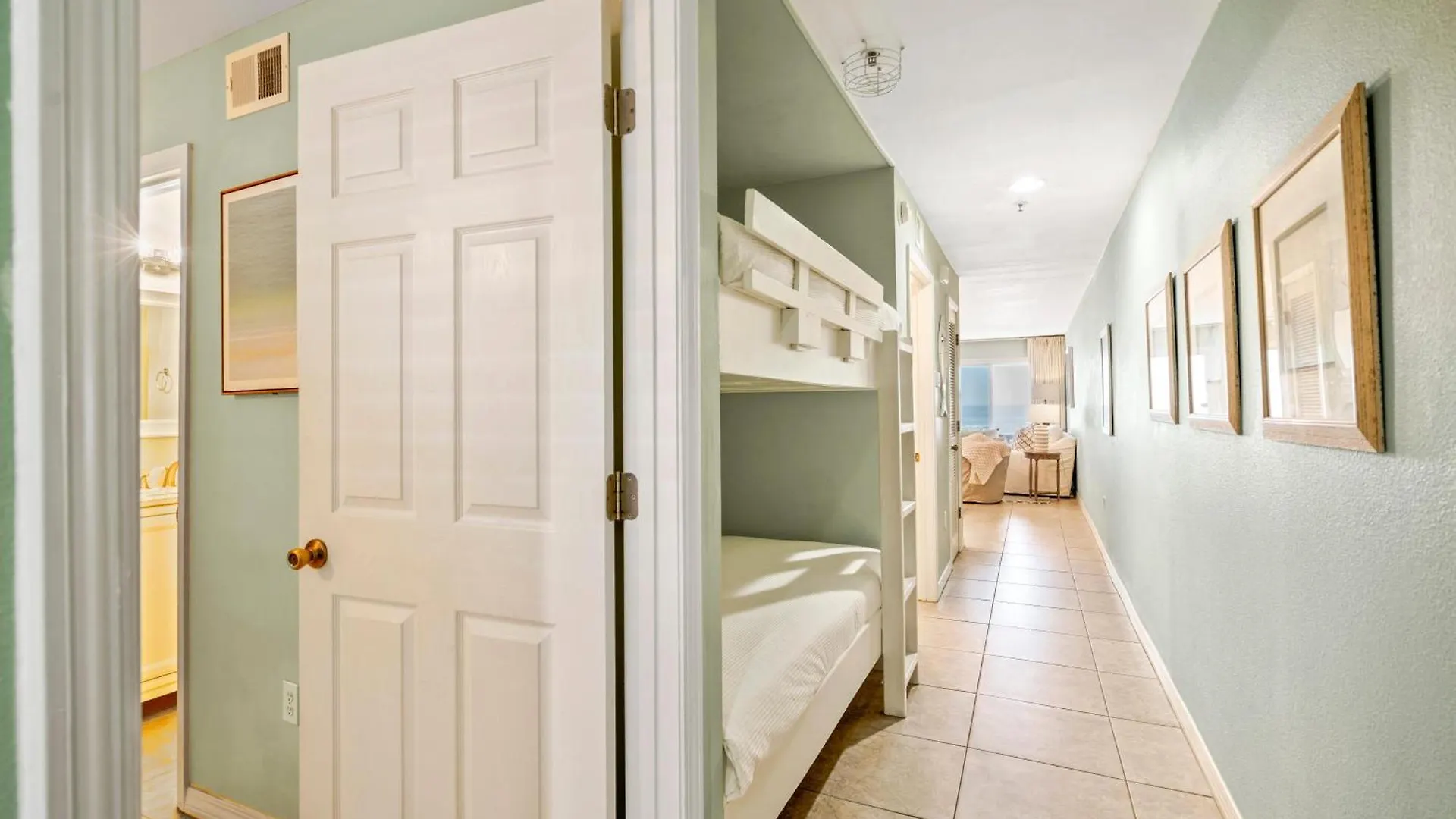 Holiday home Crystal Sands 106b