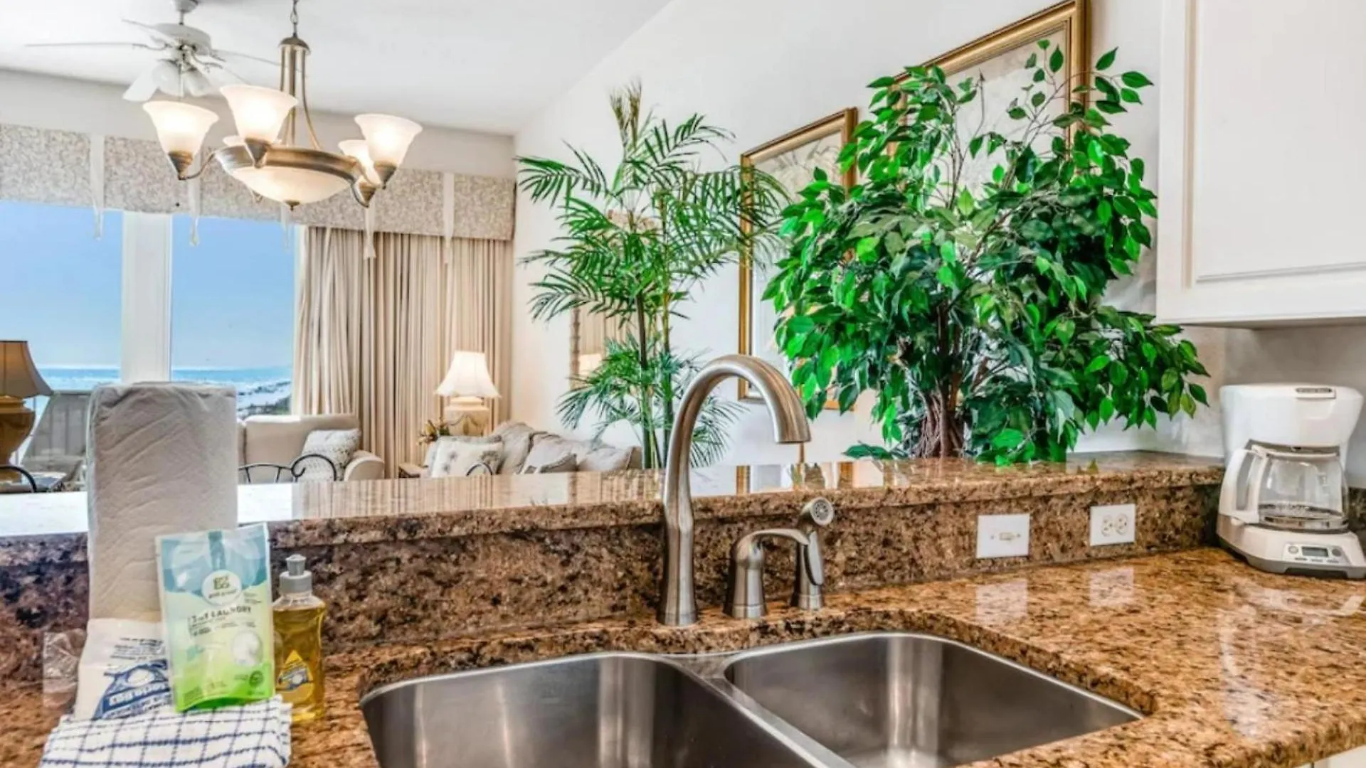 The Crescent 402 Holiday home *