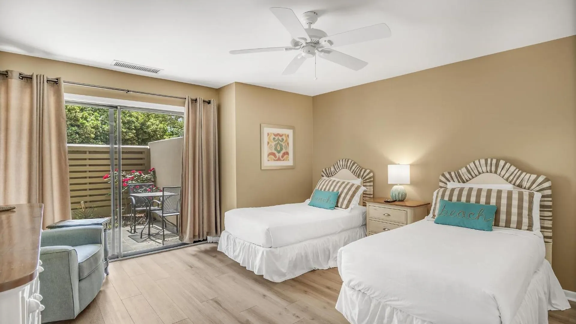 Holiday home Beachwalk 5087
