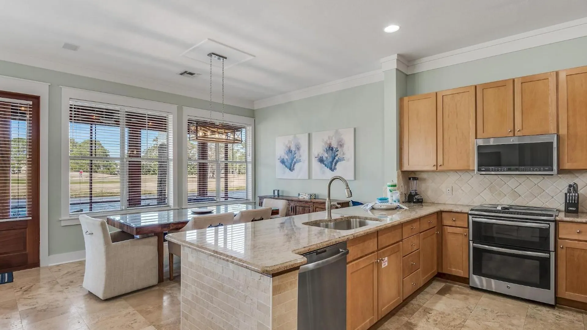 Holiday home Magnolia Bay 8598