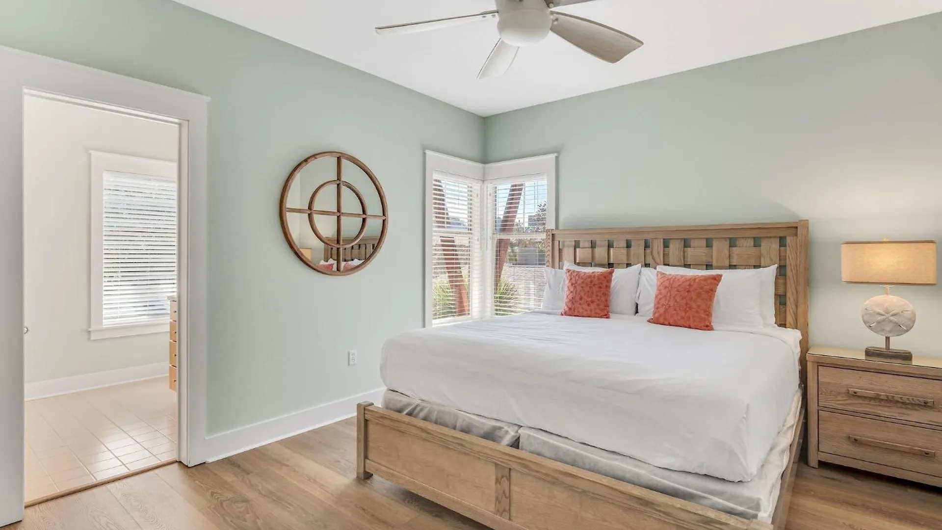 Magnolia Bay 8598