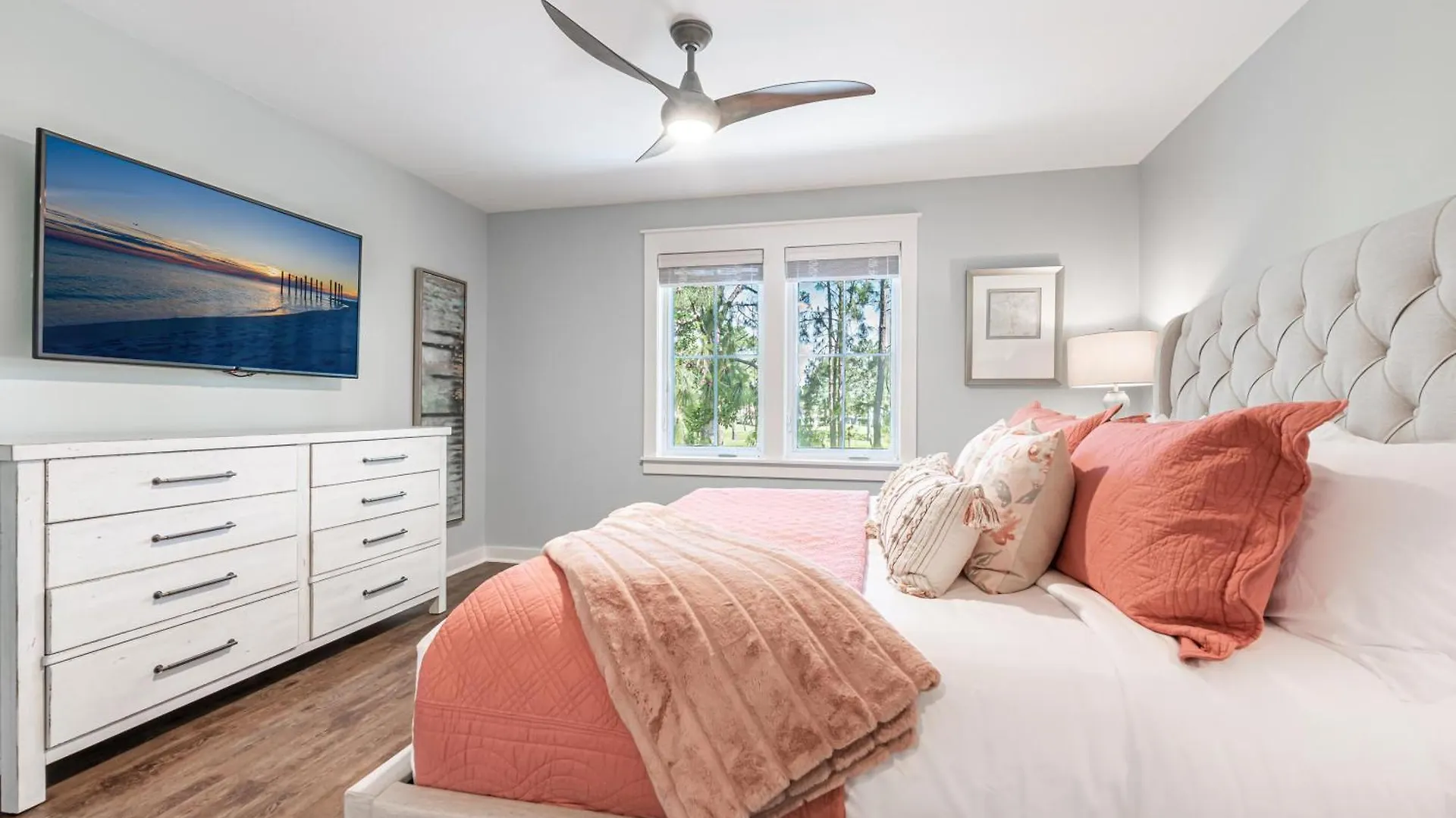 1347 Laurel Grove Holiday home
