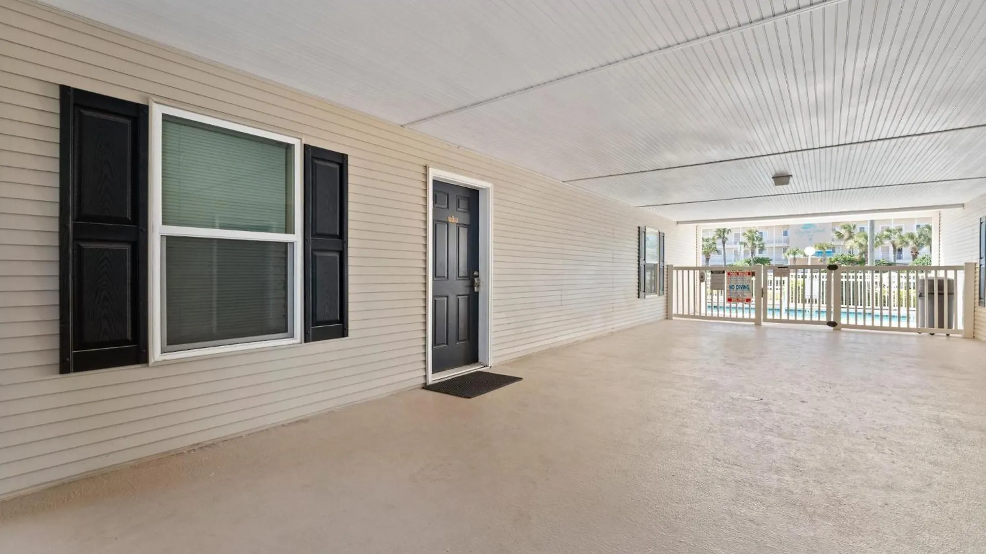 Holiday home Grand Caribbean West 106 