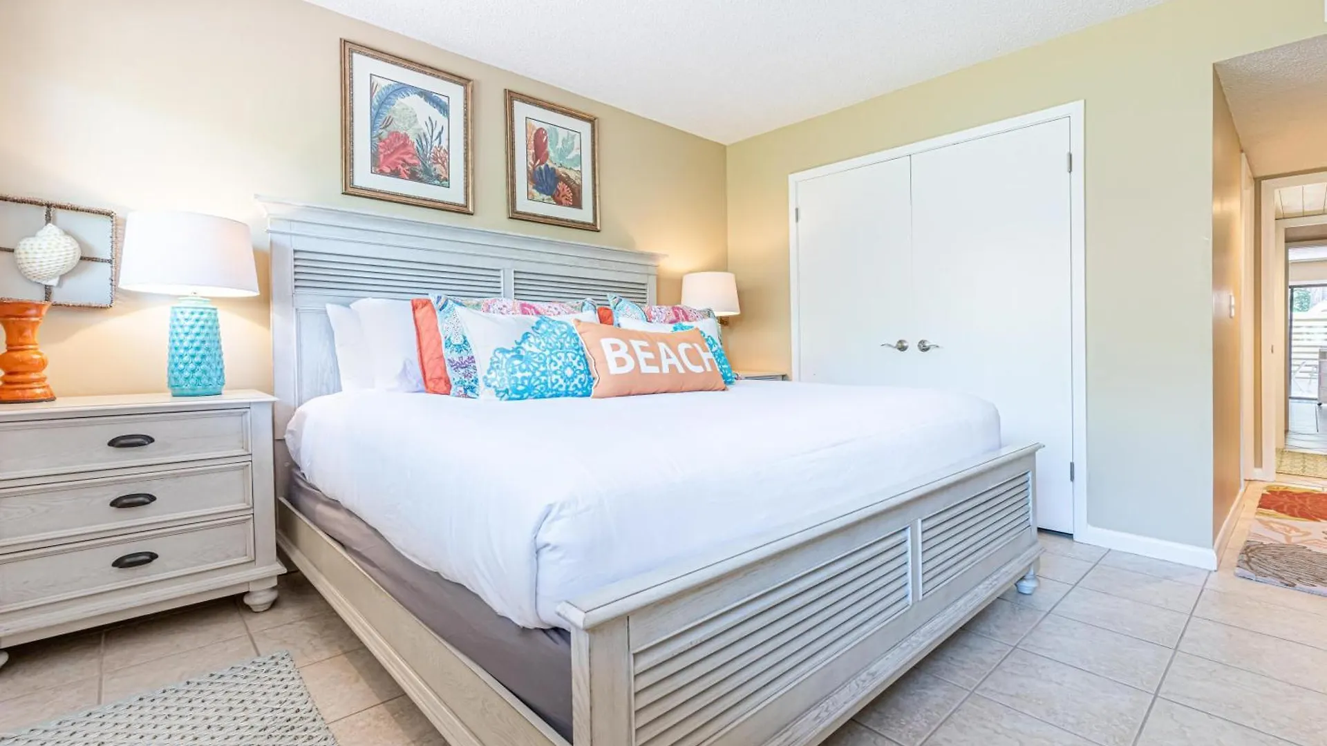 Beachwalk 5144 *