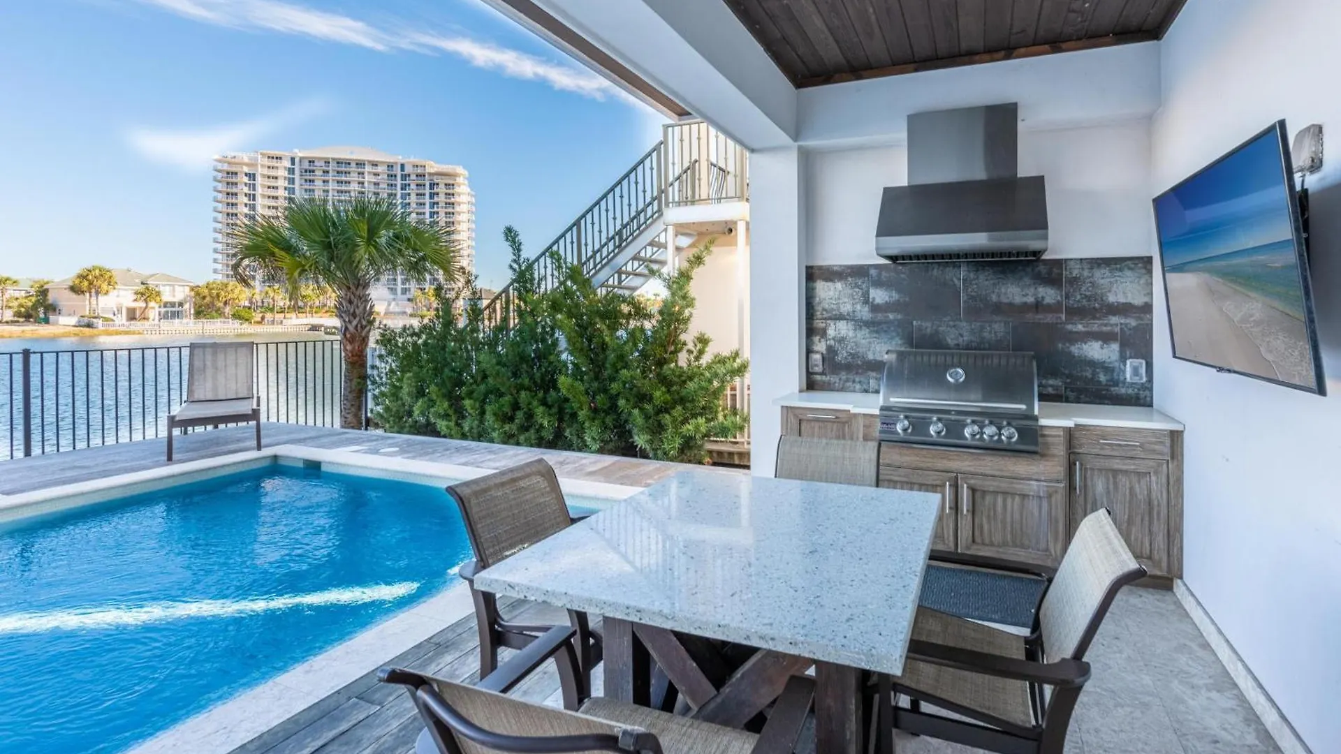 Destination Holiday home