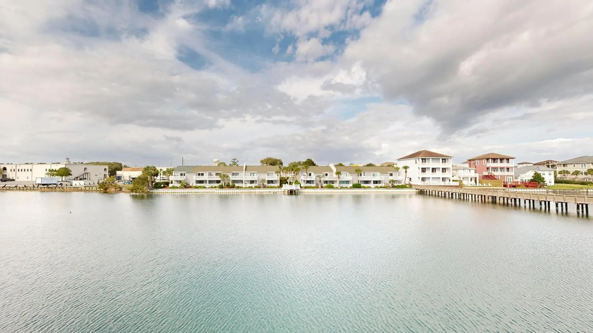 South Bay By The Gulf 062- By Isle Apartment *