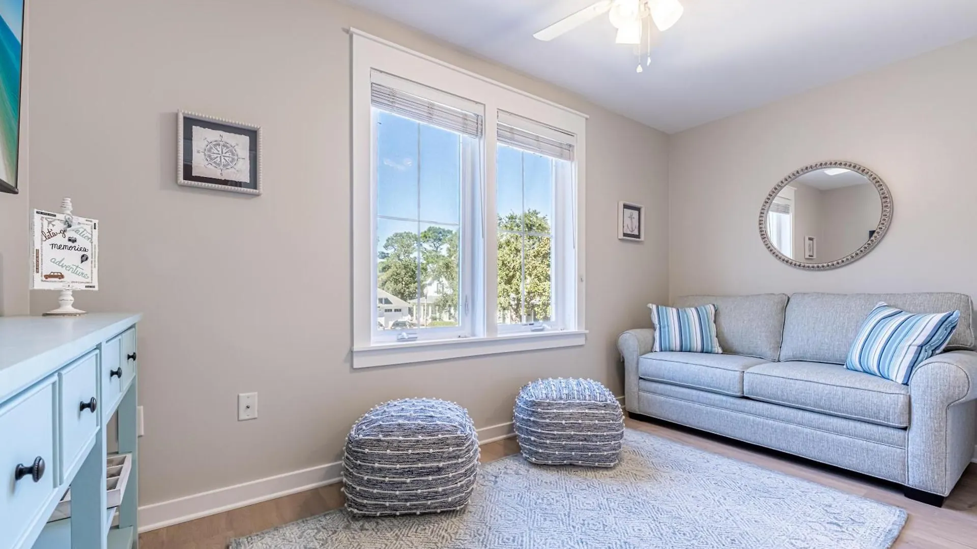 1328 Laurel Grove 'sea La Vie' Holiday home