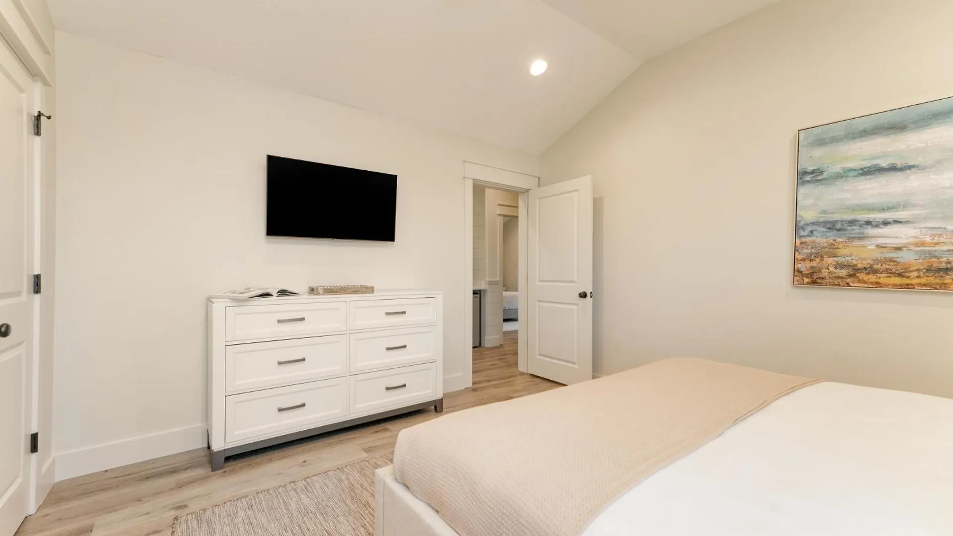 Holiday home Crystal Sands By Avantstay Walk To The