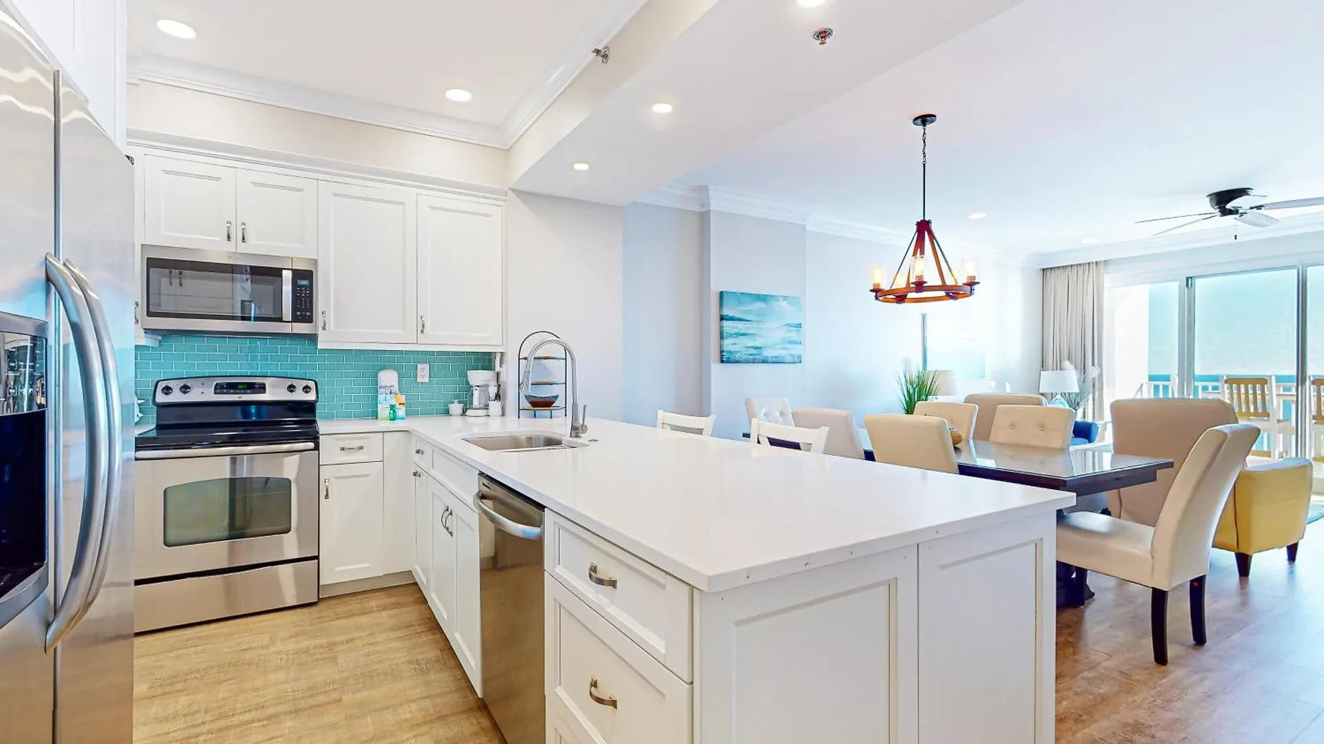 Apartment Tops'l Tides 1103