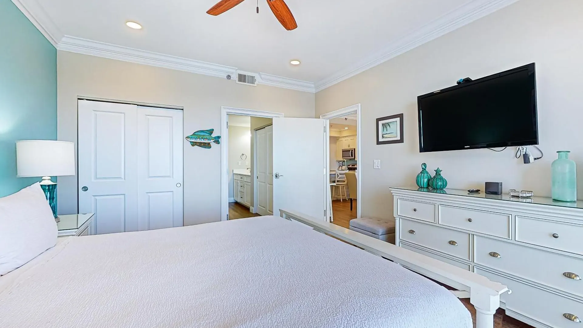 Apartment Tops'l Tides 1103