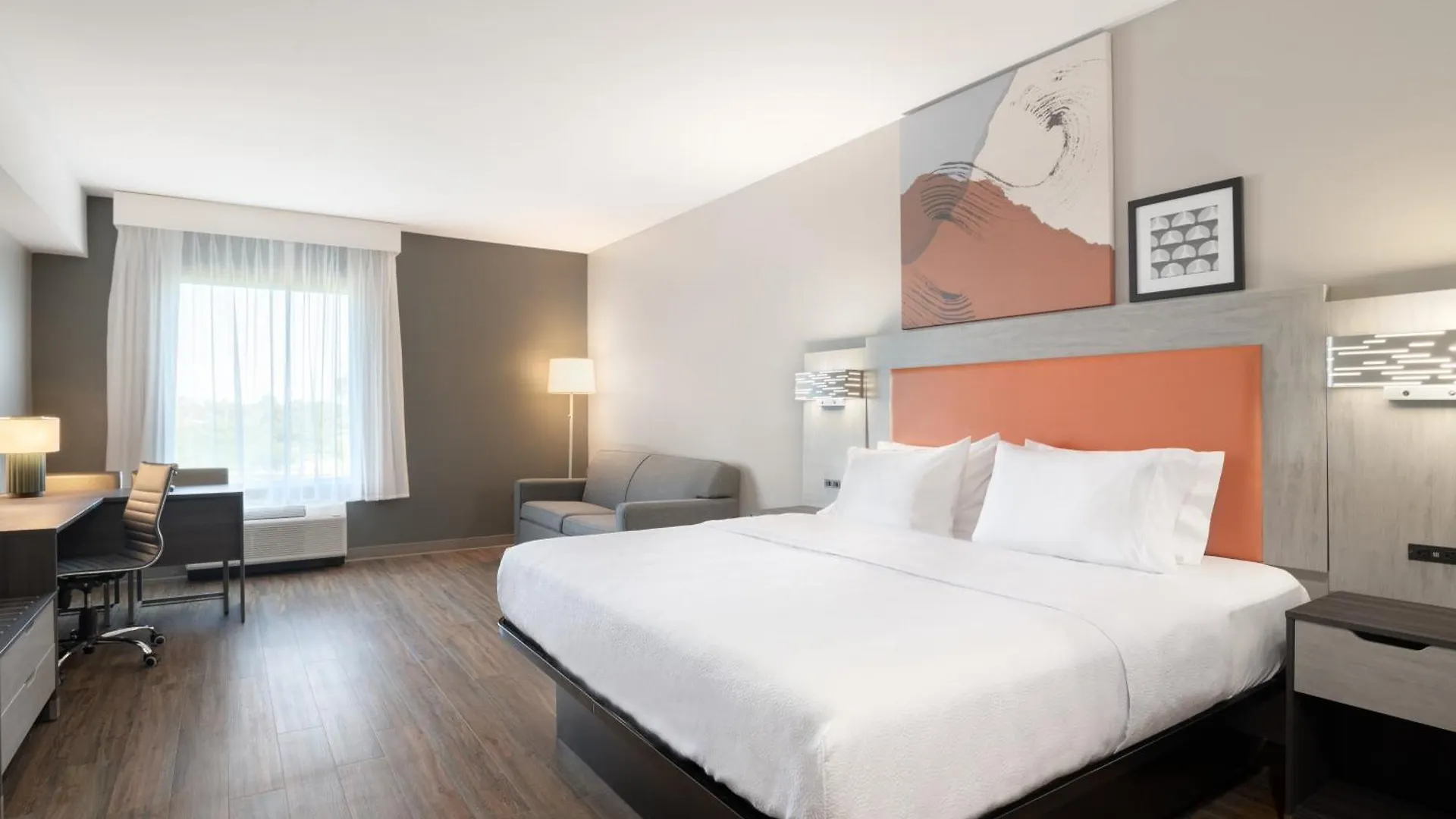 Spark By Hilton Destin Hotel 3*