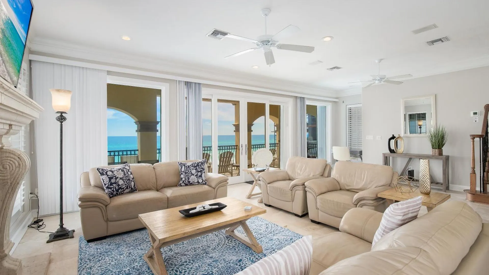 On The - Hot Tub - Gated Community Views Holiday home *