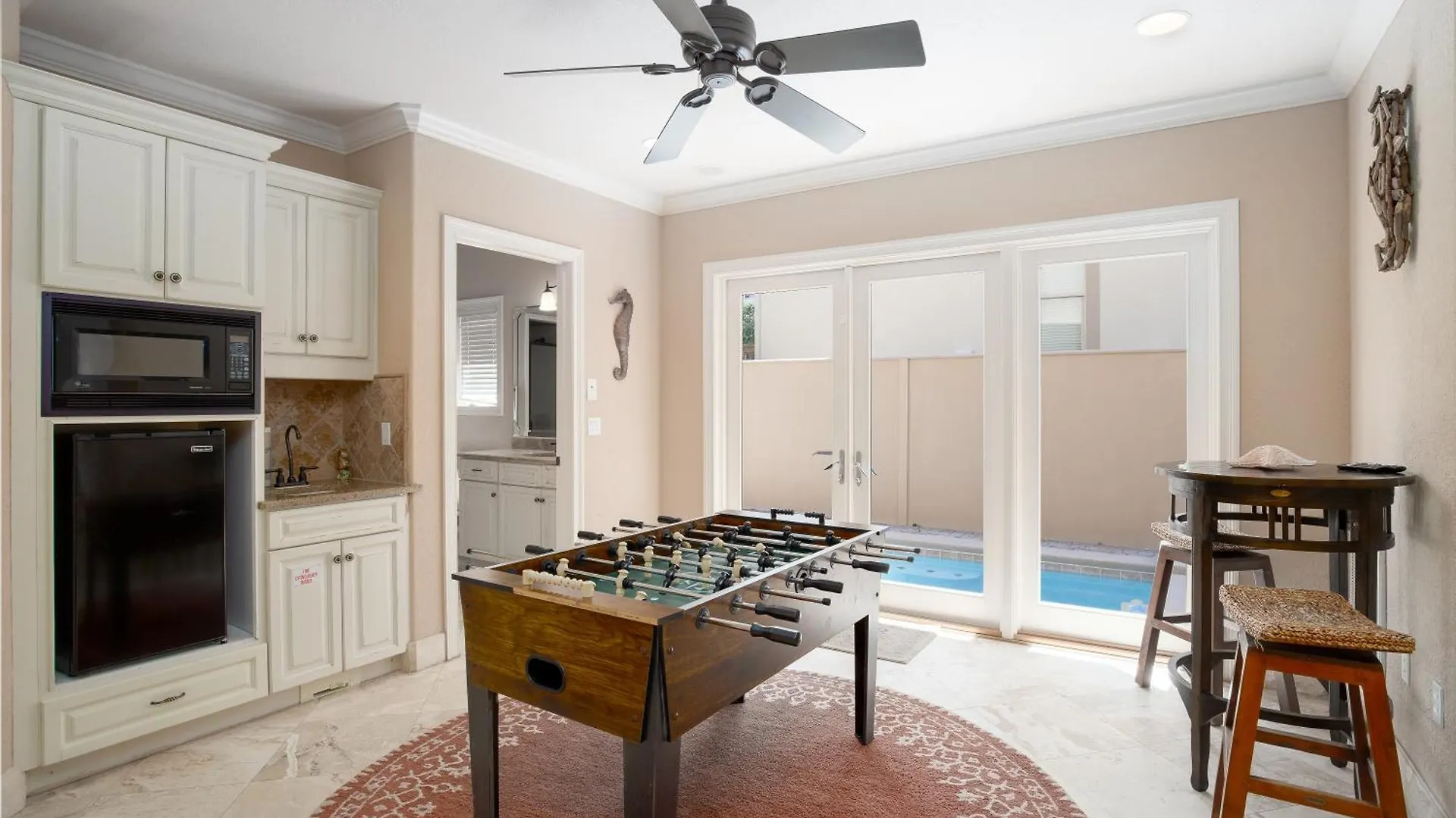 Private Pool Hot Tub - Community - *